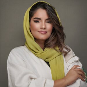 سحر احمدزاده | متخصص رنگ مو در تهران | پری رو