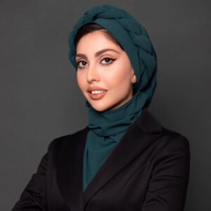 مهلا تهرانی | بهترین میکاپ آرتیست در اصفهان | پری رو